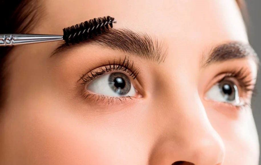 چگونه بهترین کلینیک کاشت ابرو را انتخاب کنیم؟