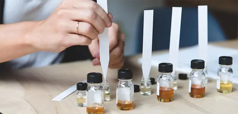 آموزش عطرسازی