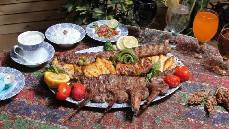 رستوران مشایخی بهترین رستوران کردان