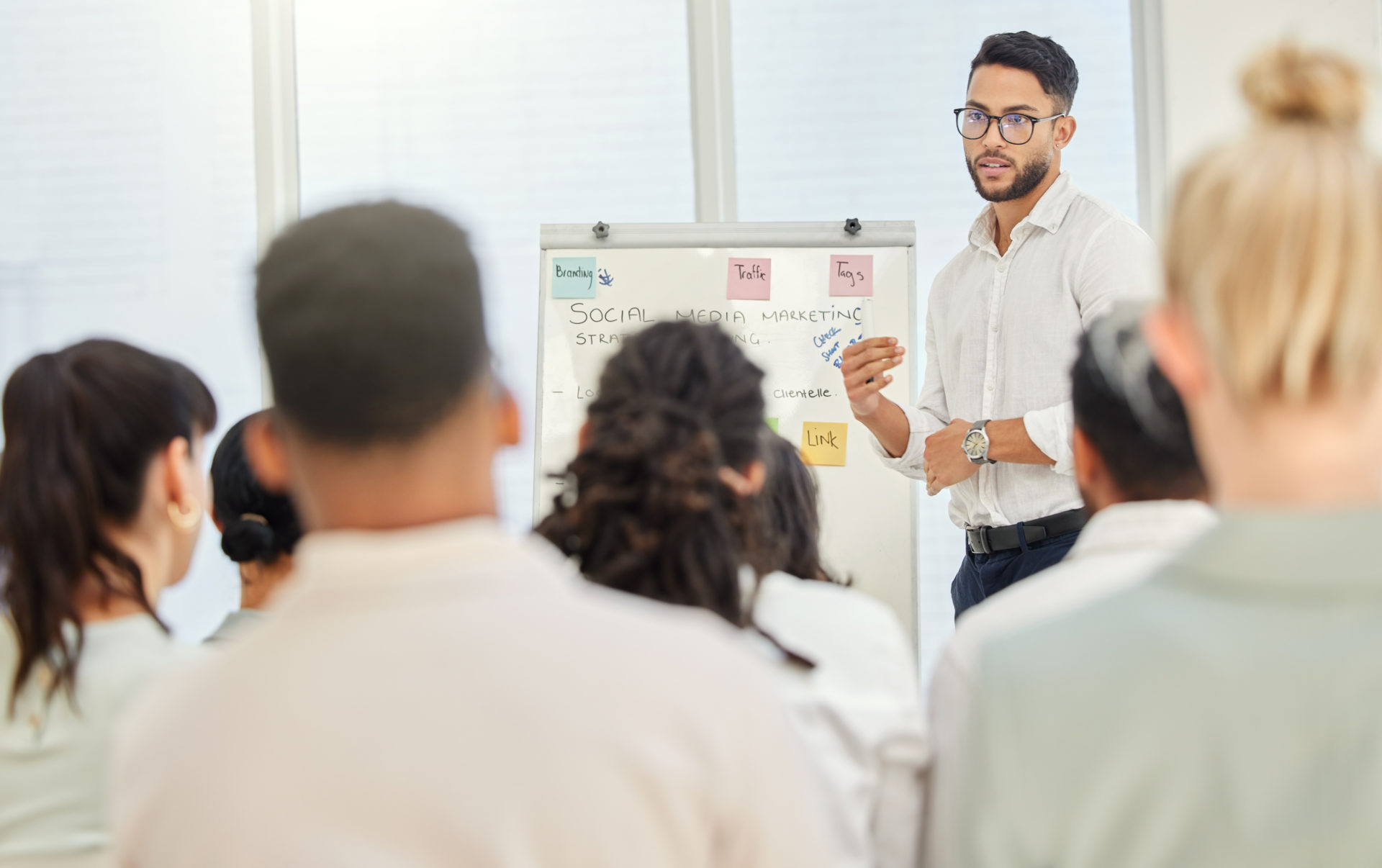 توسعه مدل های یادگیری مستمر برای کارکنان