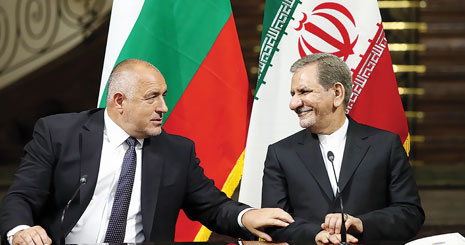 نخست وزیر بلغارستان:به حل مشکلات بانکی کمک می کنم