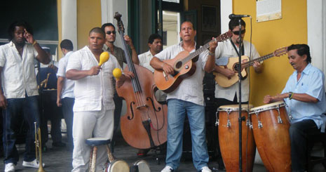 برای زندگی بهتر در کوبا، نوازنده باشید