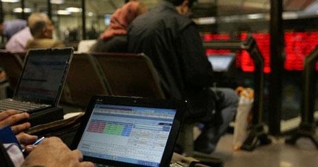 نبود تحرک در وضعیت اقتصادی عامل ادامه افت بازار سهام