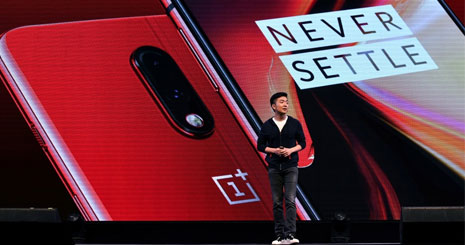 کارل پی هم بنیانگذار وان پلاس از این شرکت جدا شد کارل پی هم بنیانگذار وان پلاس از این شرکت جدا شد