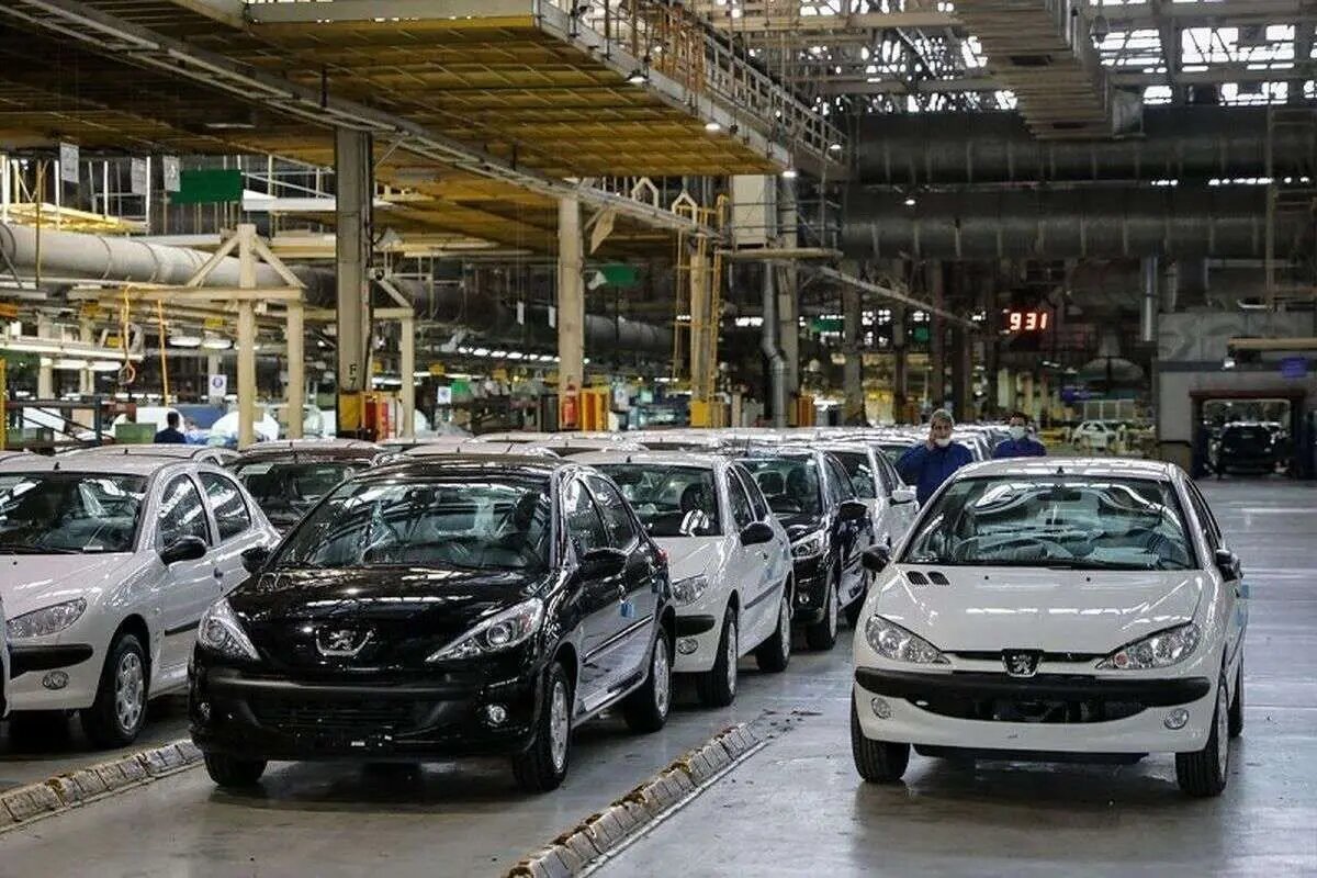 نوسان کاهشی قیمت خودرو های تولید داخل در بازار