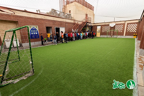 چمن مصنوعی مدرسه