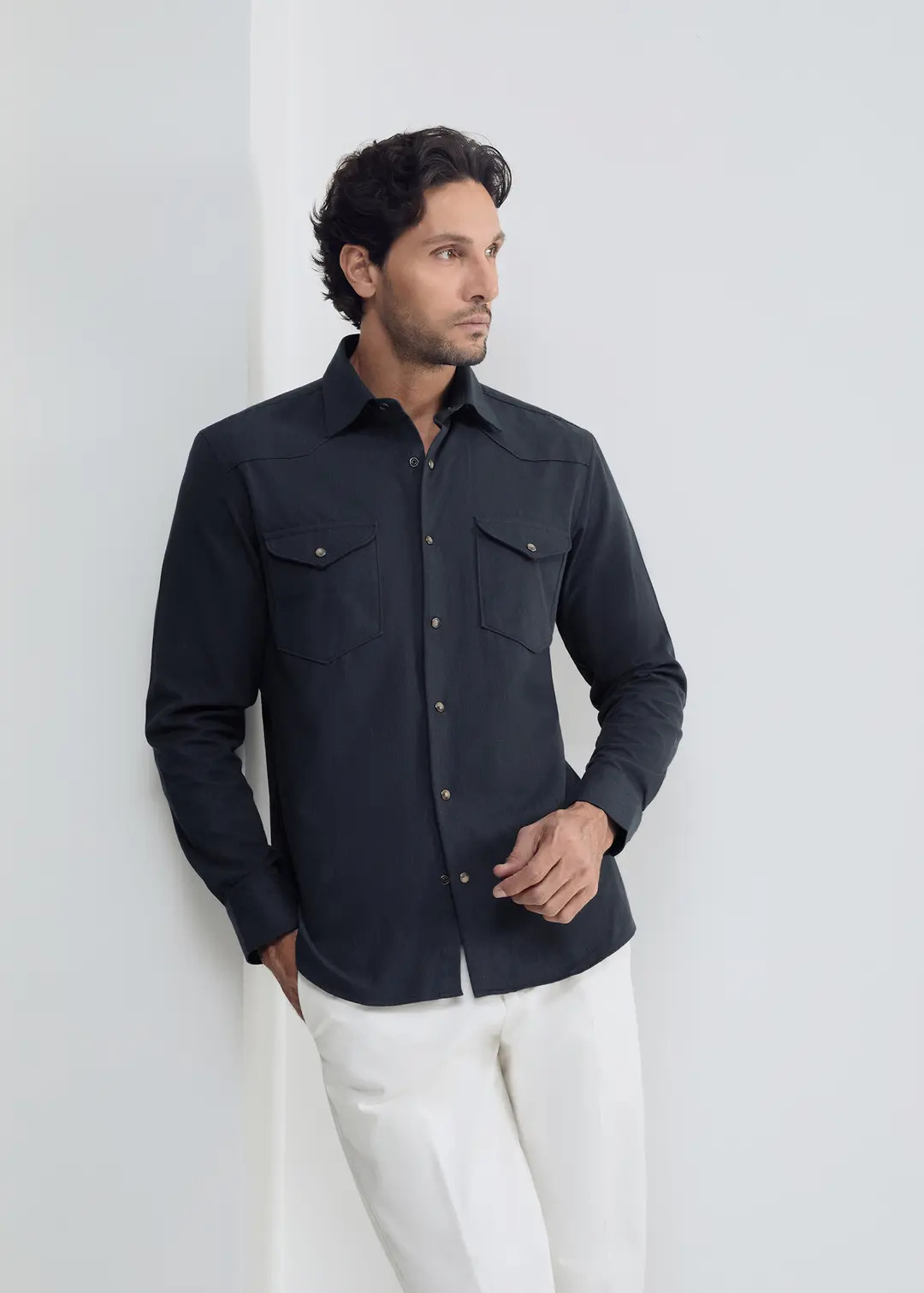 برندها و مدل‌های محبوب پیراهن مردانه کروم