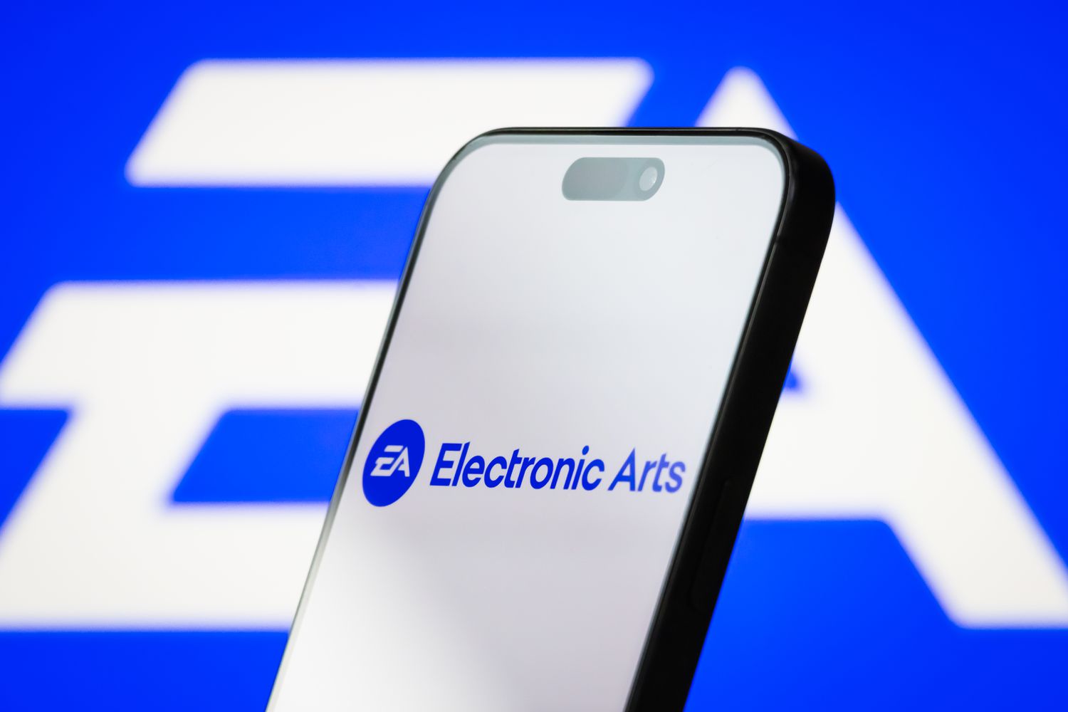 فروش الکترونیک آرتس (EA)