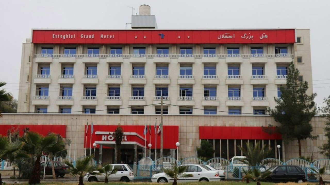 هتل استقلال زاهدان