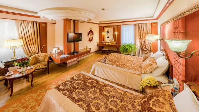 رزرو ارزان هتل قصر طلایی در فلای تودی