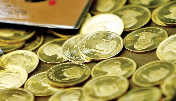 عقب نشینی قیمت طلا و انواع سکه در بازار