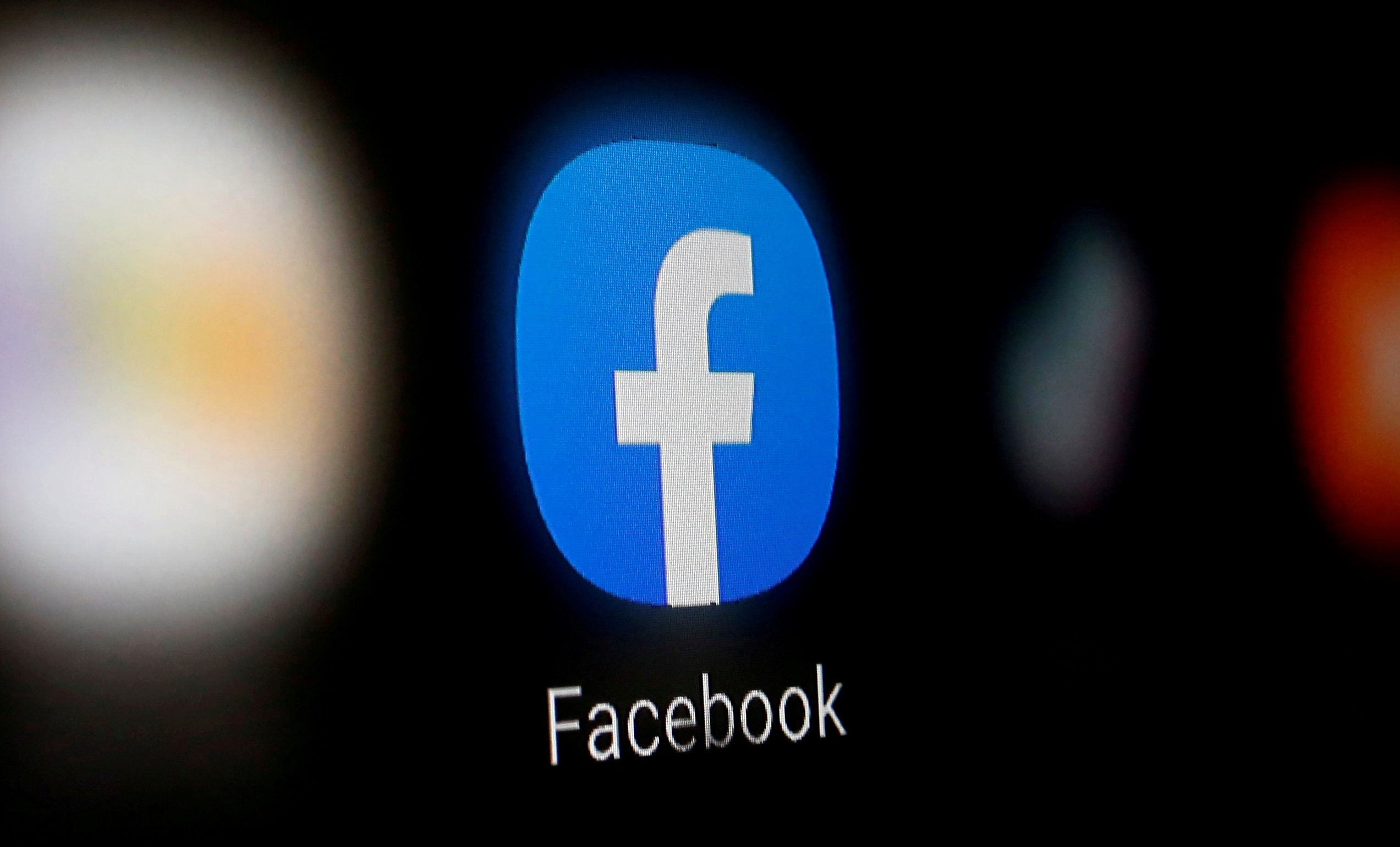 فیس بوک: گزینه ای جنجالی