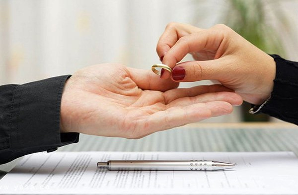 طلاق توافقی، مزایای آن و نقش وکیل طلاق توافقی در تسهیل آن