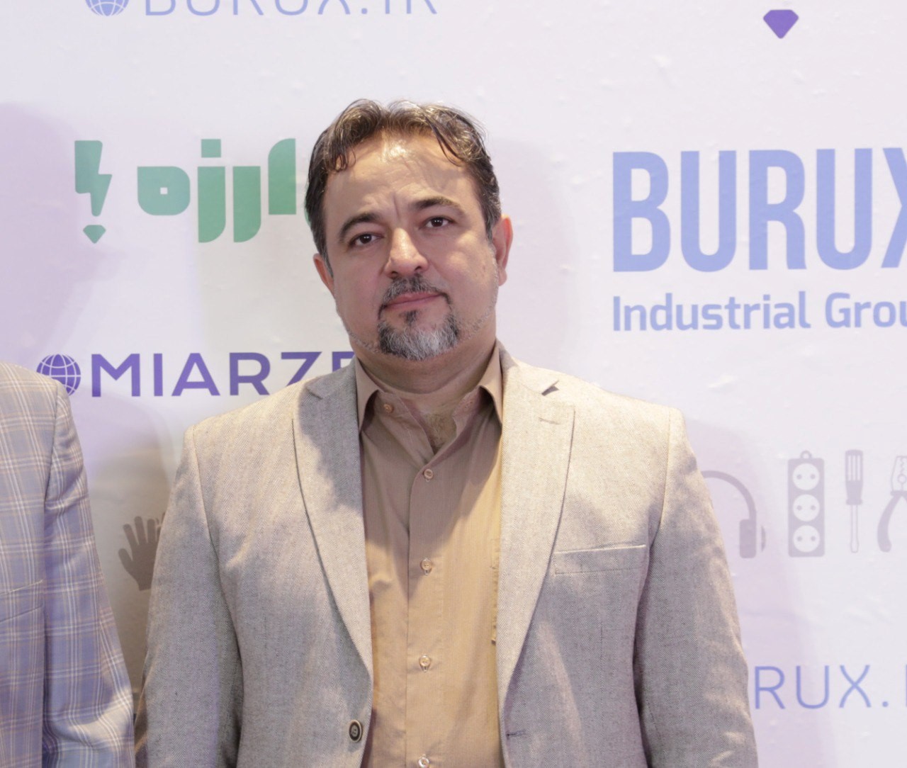مهندس ابوالفضل حق پرست سهامدار و مشاور مدیرعامل بروکس