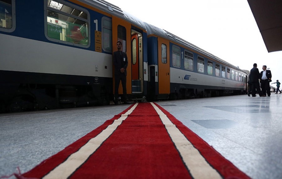 بهترین زمان سفر به مشهد با قطار را بدانید!