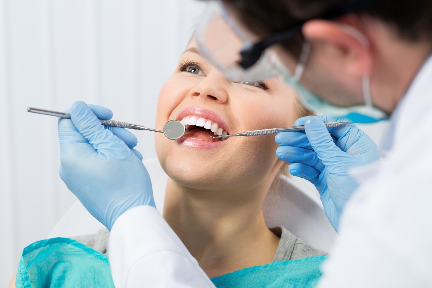 درمان ‌ها و روش‌ های زیبایی دندان